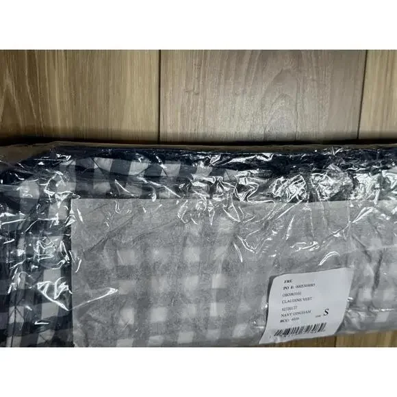 NWT! Free People Claudine Quilted Vest in Navy Gingham Size Small - Picture 4 of 5